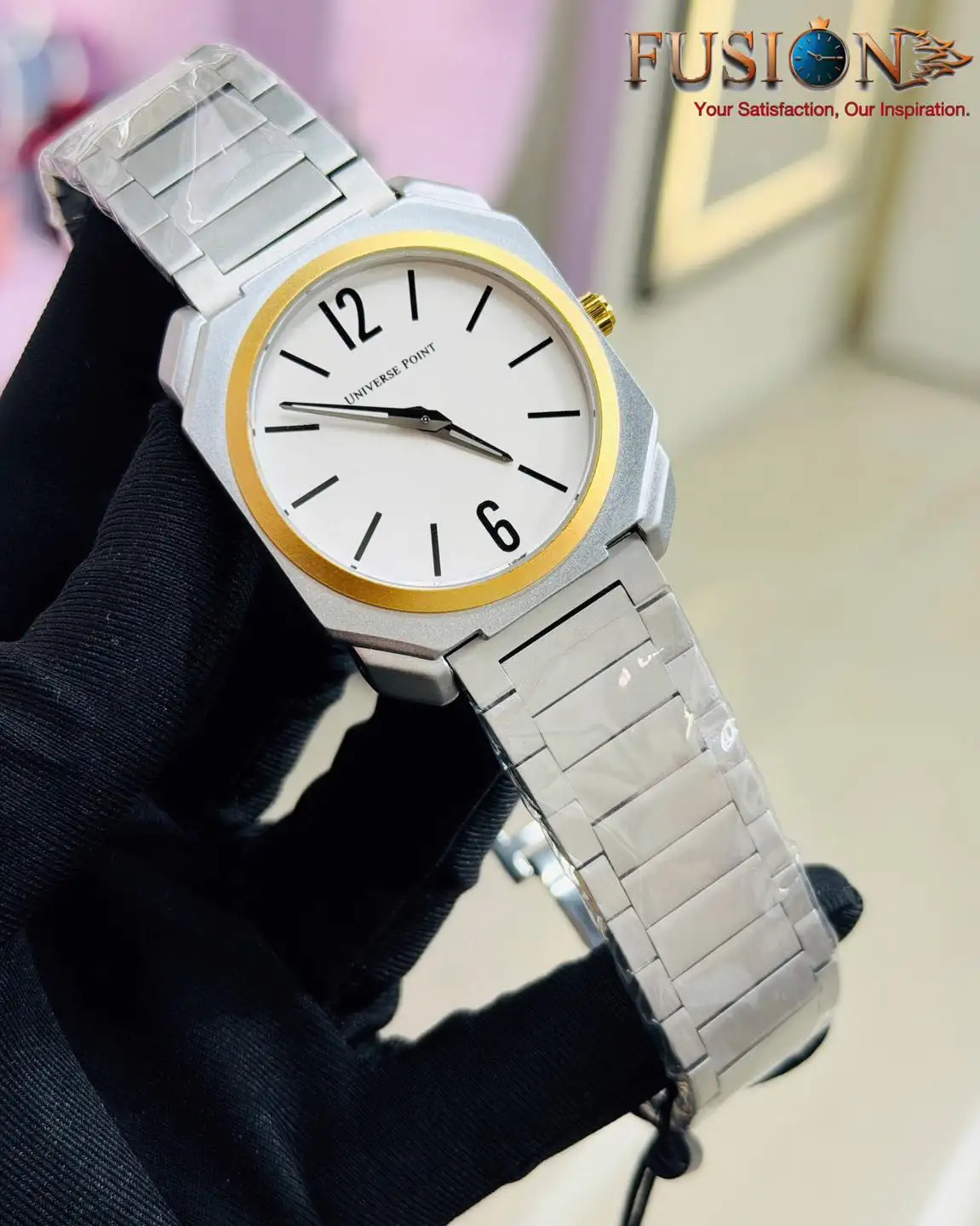 UNIVERSE POINT UP1988 Authentic Watch Silver Golden